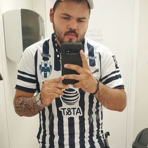 Meet your Posher, Roberto